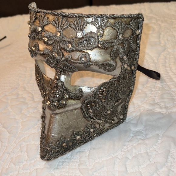 Mardi Gras Mask Silver aluminum style embroidered crystal detail decor mens mask - Picture 2 of 11
